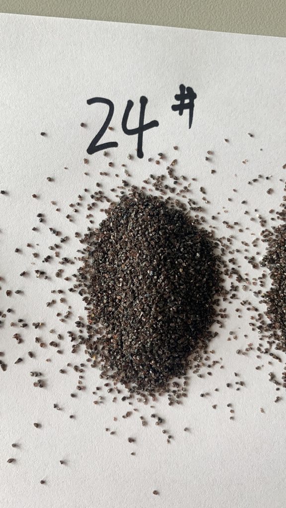Brown fused alumina family material for F24